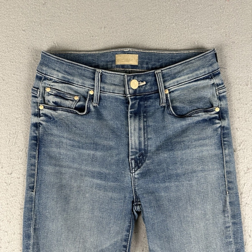 Mother The Weekender Fray Jeans Women's 24 Blue Denim Mid Rise Flare - Picture 4 of 16